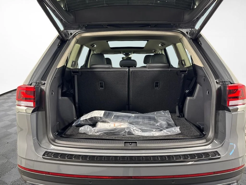 New 2026 Gray Volkswagen 2.0T SE w/Technology image 11