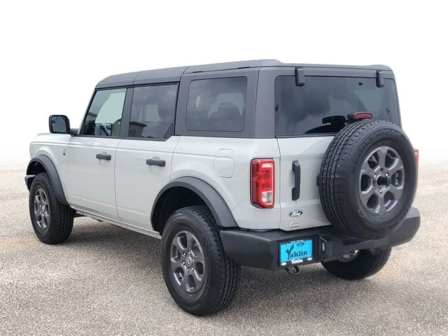 New 2026 White Ford Big Bend image 3