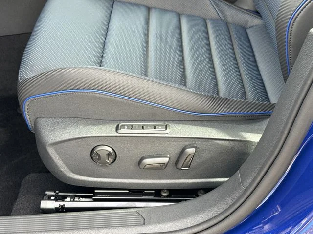 New 2026 Lapiz Blue Metallic Volkswagen 2.0T image 38
