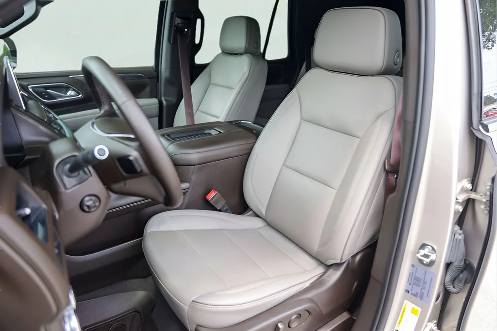 Used 2023 Beige GMC SLT image 10