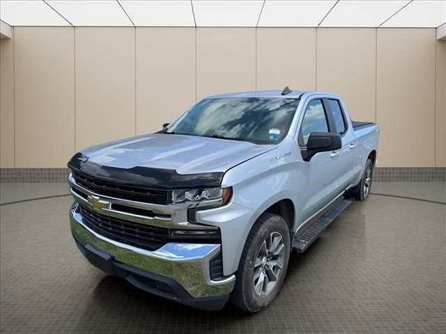 Used 2020 Silver Chevrolet LT image 2