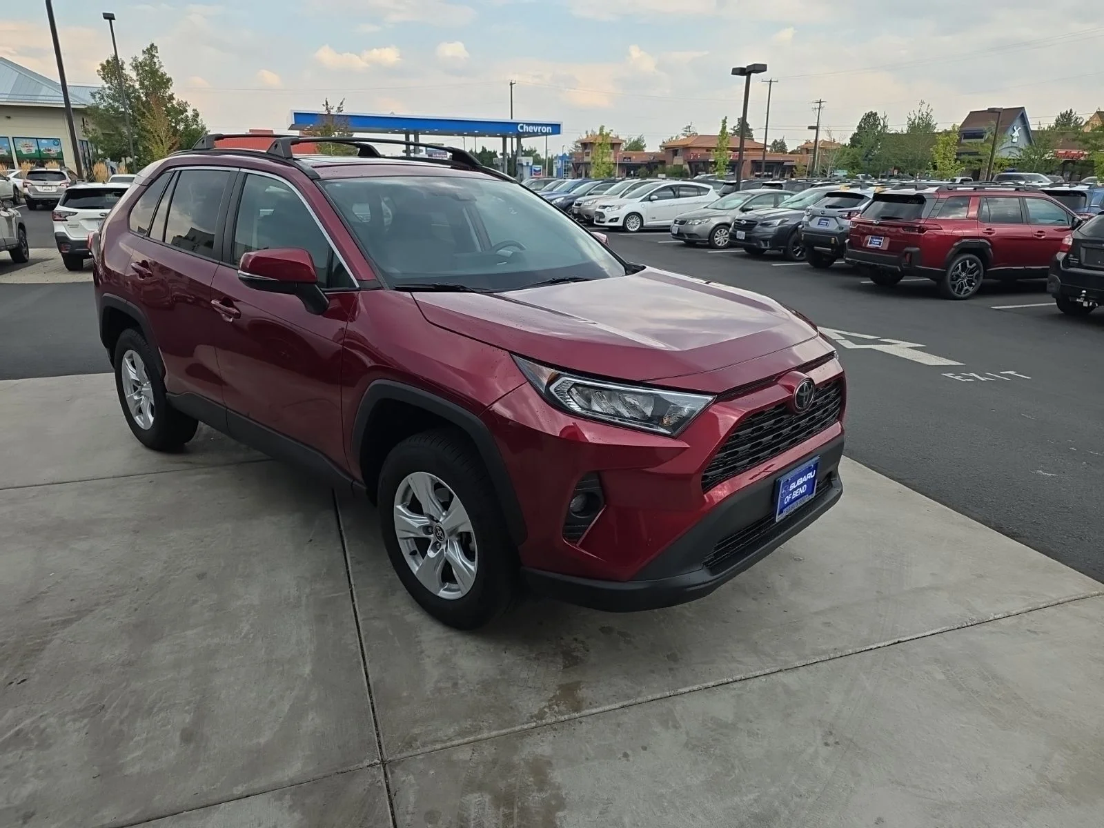 Used 2021 Pearl Toyota XLE image 3