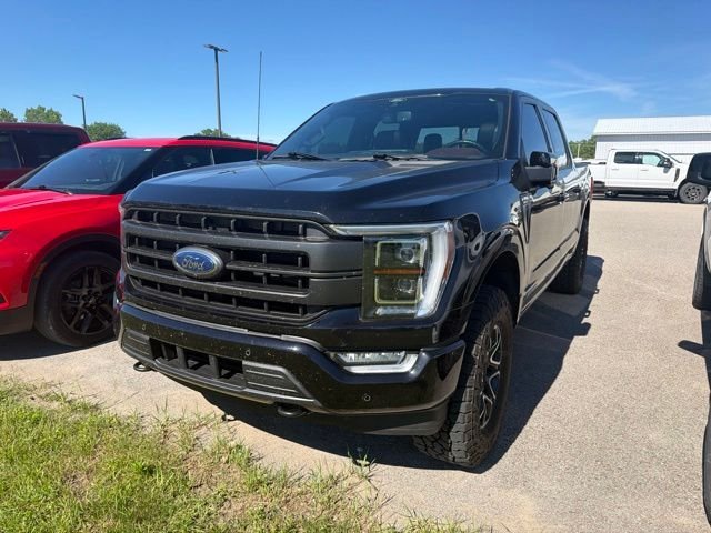 Used 2022 Black Metallic Ford Lariat image 3