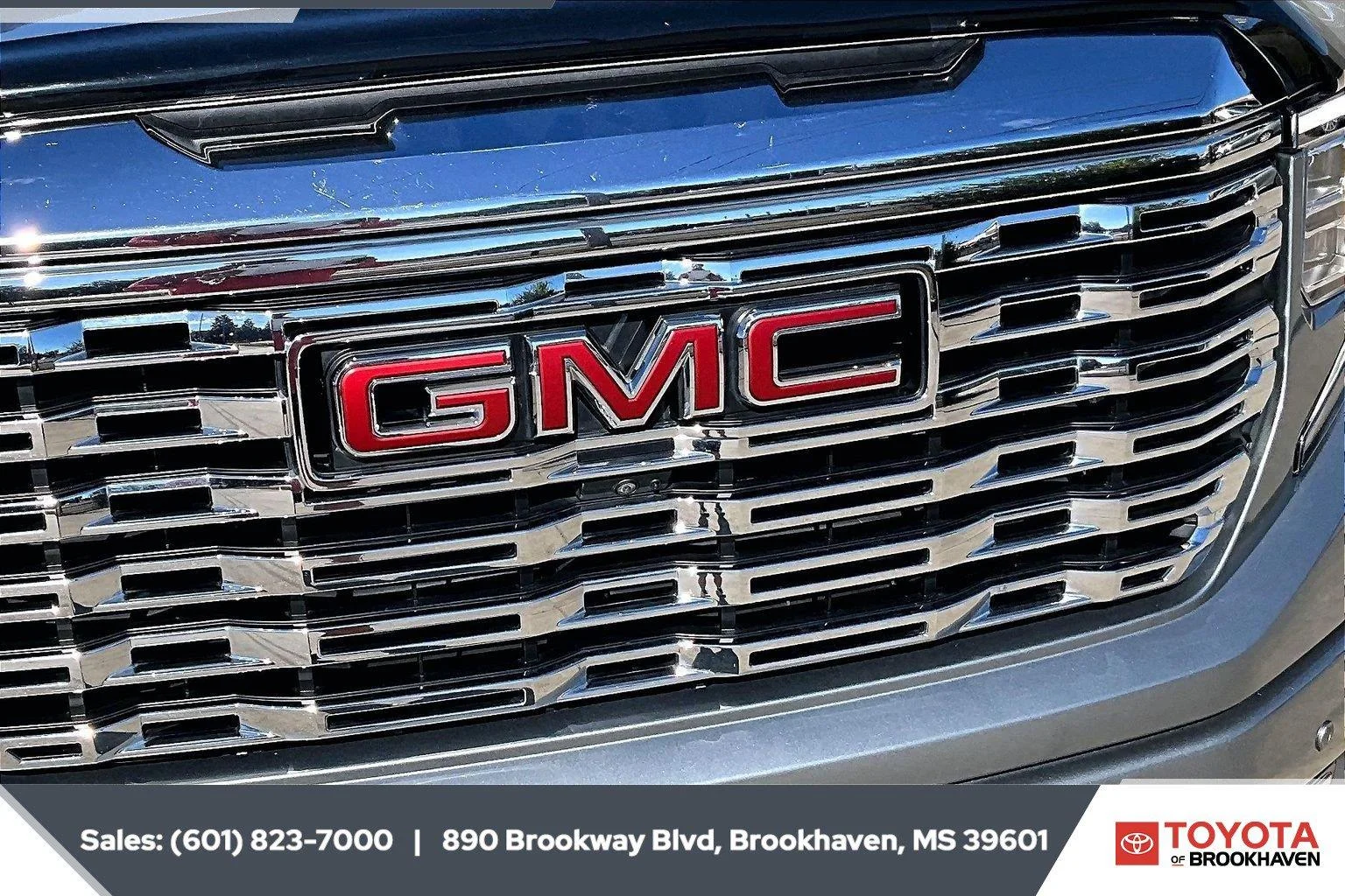 Used 2023 Sterling Metallic GMC Denali image 21