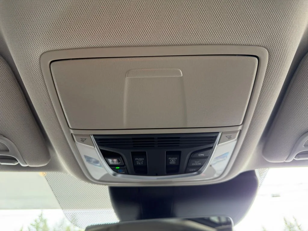 New 2026 Platinum White Pearl Acura SH-AWD with Technology Package image 28