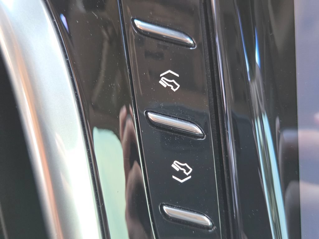 Used 2020 Dark Adriatic Blue Metallic Cadillac Premium Luxury image 18