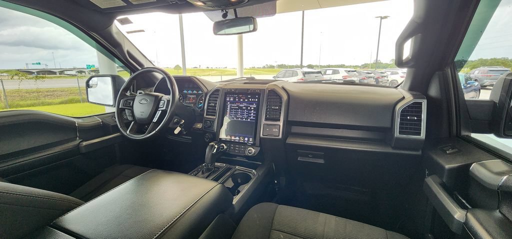 Used 2017 Lightning Blue Ford XL image 19