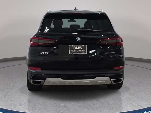Used 2022 Jet Black BMW xDrive40i image 7