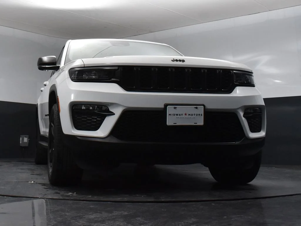 Certified Used 2023 White Jeep Limited image 29