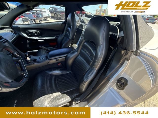 Used 2000 Sebring Silver Metallic Chevrolet 2dr Convertible image 17