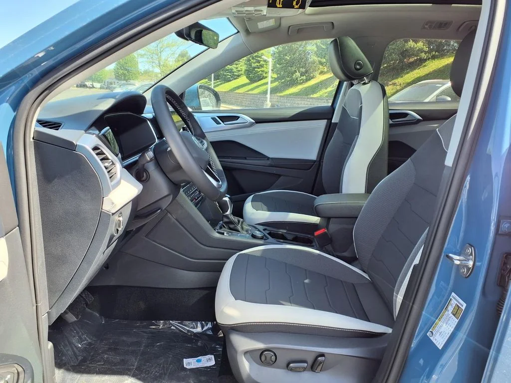 New 2026 Monterey Blue Pearl Volkswagen 1.5T SE image 7