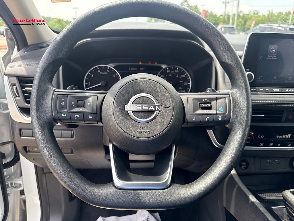 Used 2024 Everest White Pearl Nissan SV image 21
