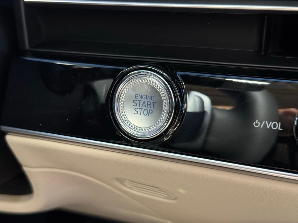 2026 GENESIS GV70 Advanced - Photo 38
