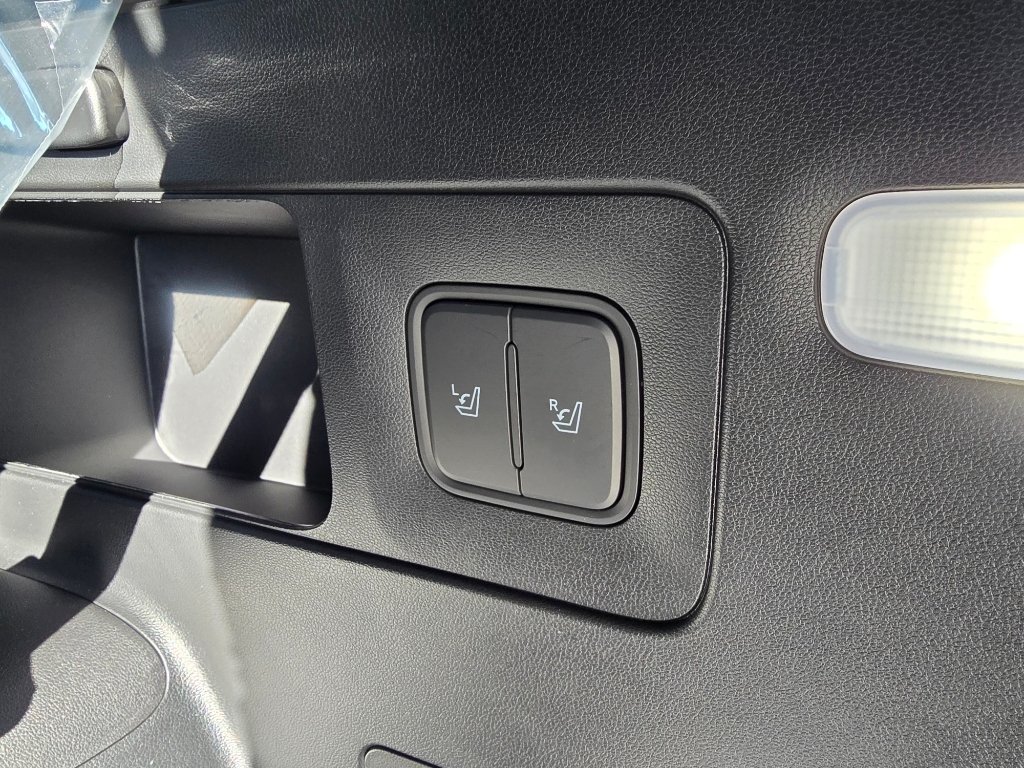 New 2026 Snow White Pearl Hyundai SE image 31
