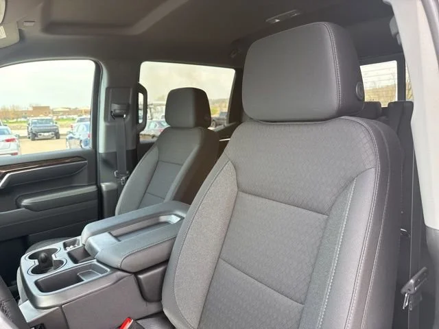 New 2026 Summit White GMC SLE image 17