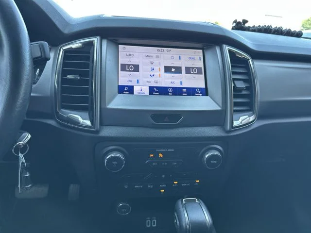 Used 2020 Black Ford XLT image 20