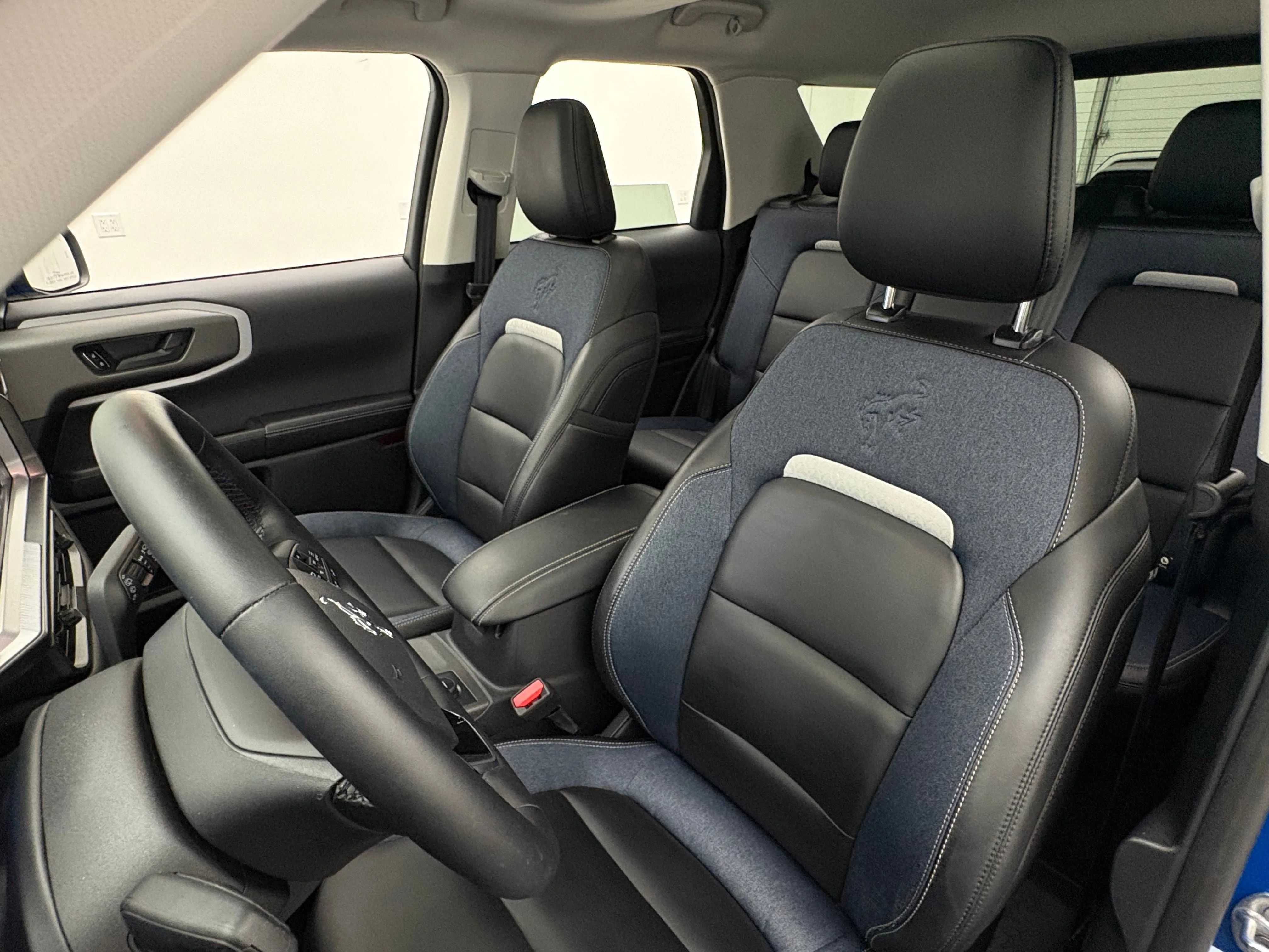 Used 2025 Blue Metallic Ford Outer Banks image 20