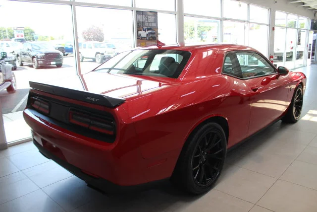 Used 2016 Red Dodge SRT Hellcat image 25