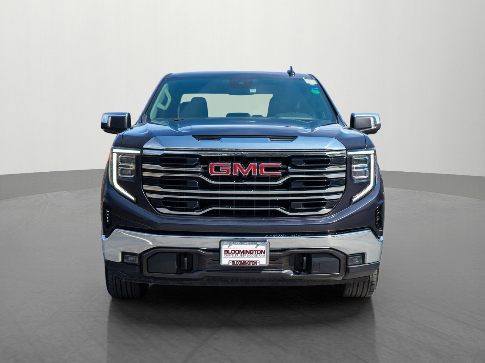 Used 2025 GMC Sierra 1500 SLT with VIN 3GTUUDED0SG245646 for sale in Minneapolis, Minnesota
