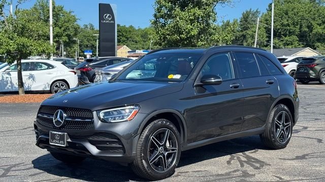 Used 2022 Gray Mercedes-Benz GLC 300 image 1