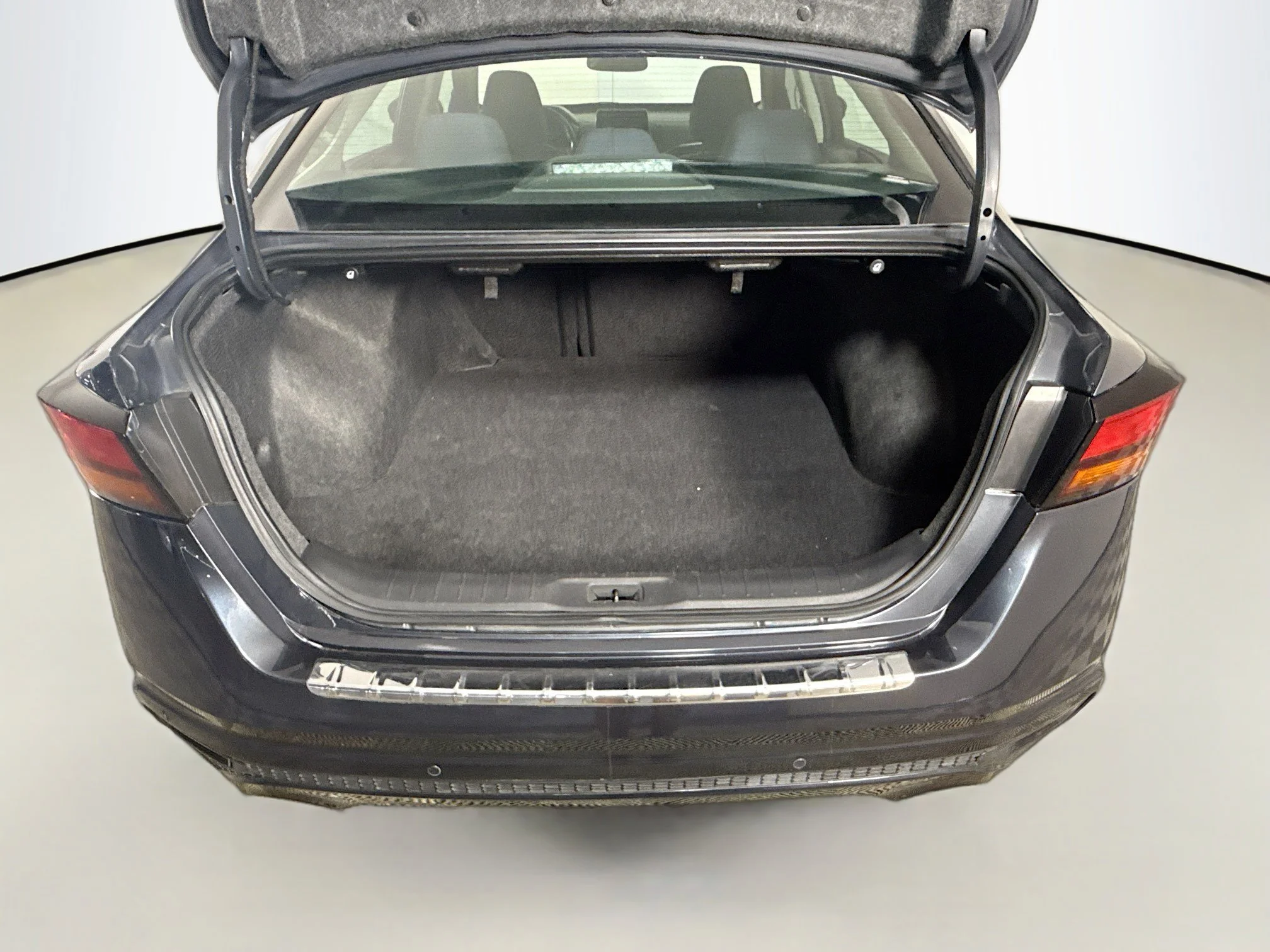 Used 2020 Storm Blue Metallic Nissan 2.5 SV image 31