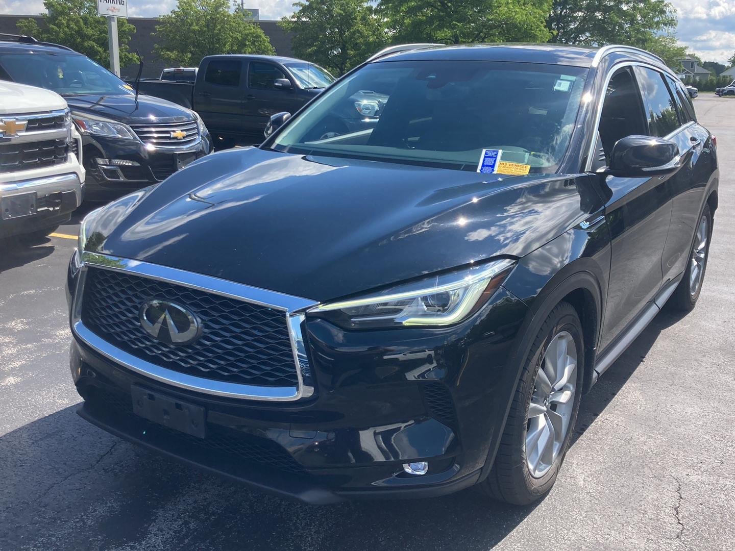 Used 2020 Bk INFINITI LUXE image 3