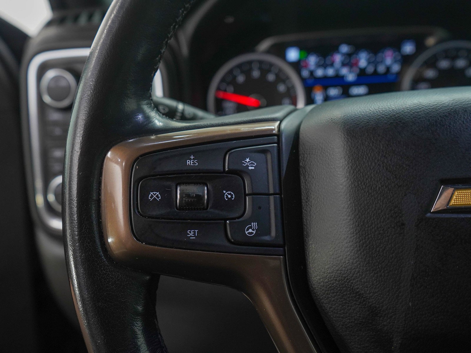 Used 2020 SATIN STEEL METALLIC Chevrolet High Country image 28