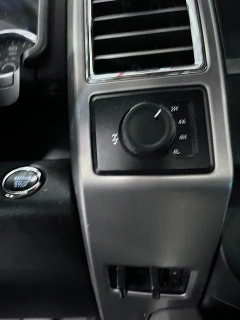 Used 2015 Silver Ford Platinum image 18