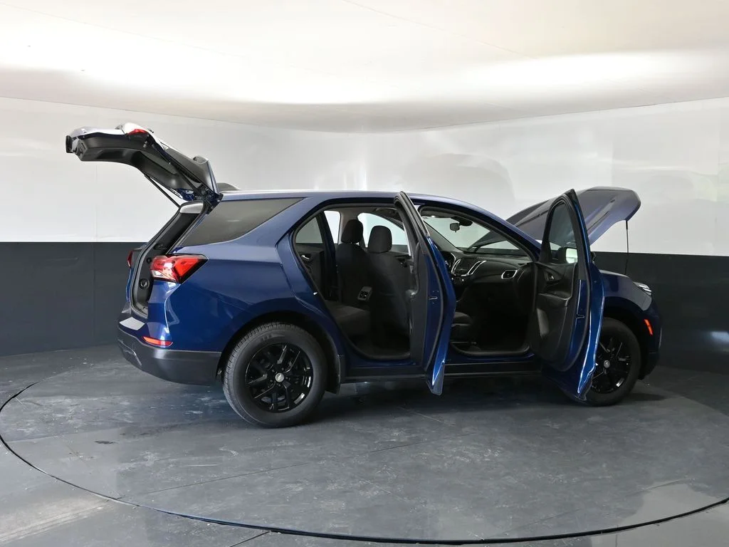 Used 2022 Blue Chevrolet LT image 40