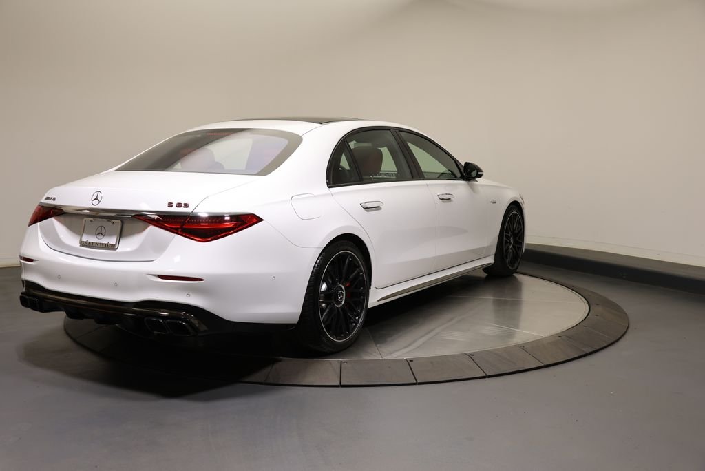 New 2026 MANUFAKTUR Moonlight White Metallic Mercedes-Benz S 63 E AMG® image 7