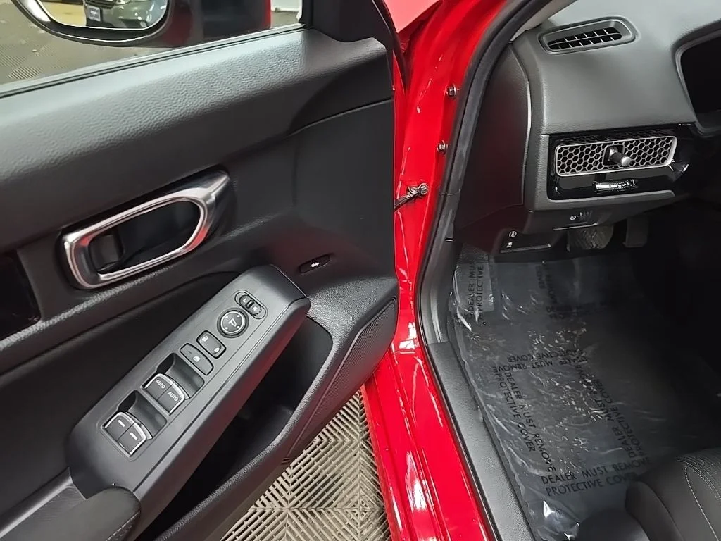 Used 2024  Honda EX image 29
