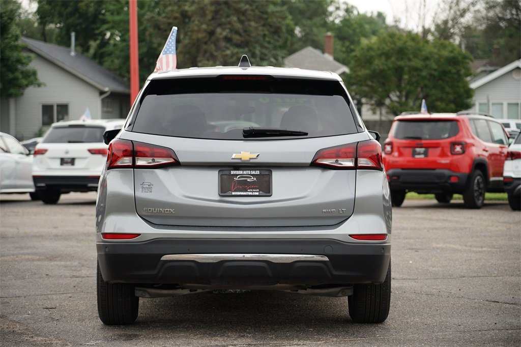 2023 Chevrolet Equinox LT photo 3