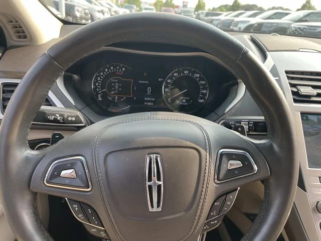 Used 2019 Blue Lincoln Reserve image 35