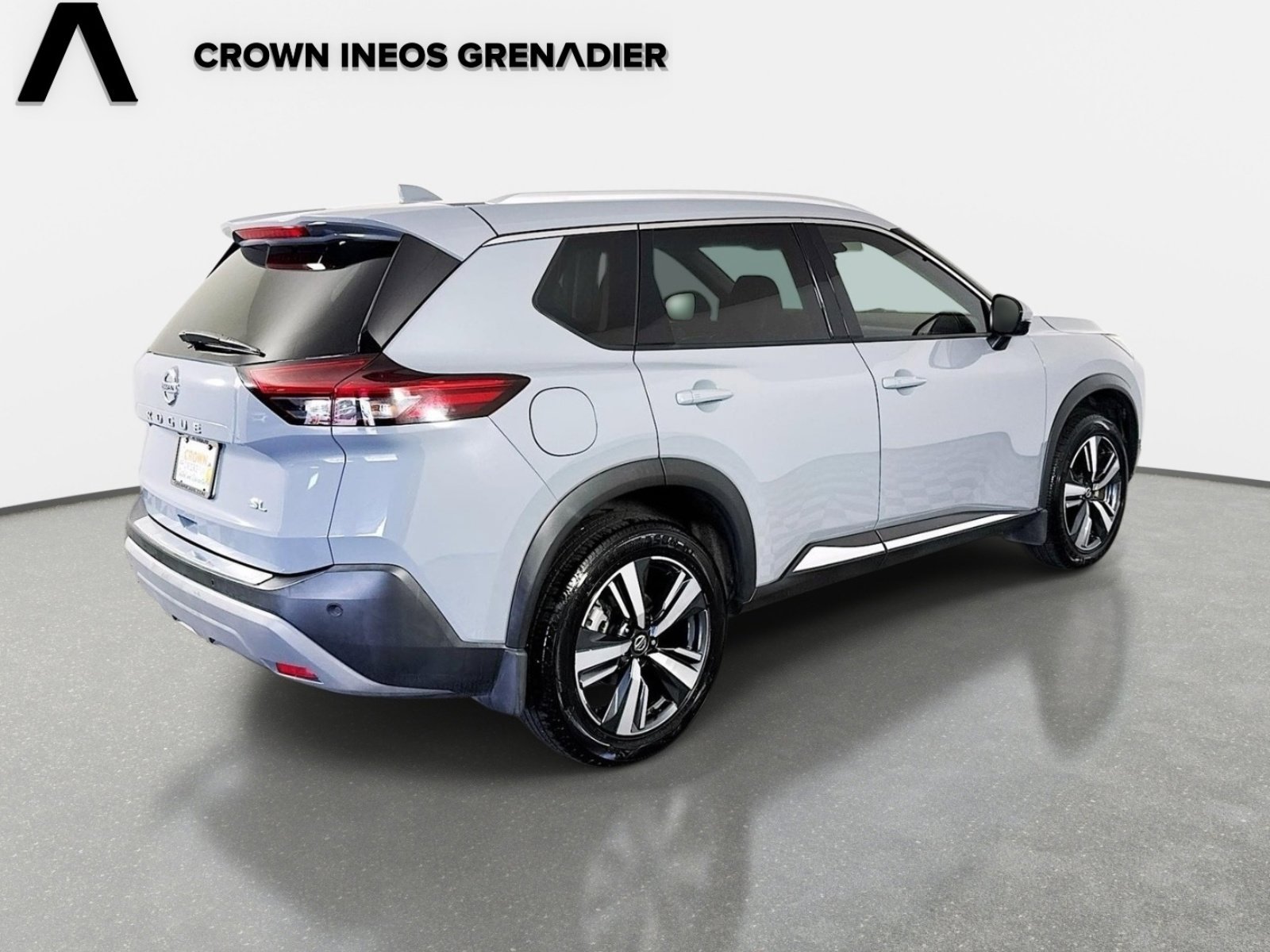 Used 2021 Boulder Gray Pearl Nissan SL image 5