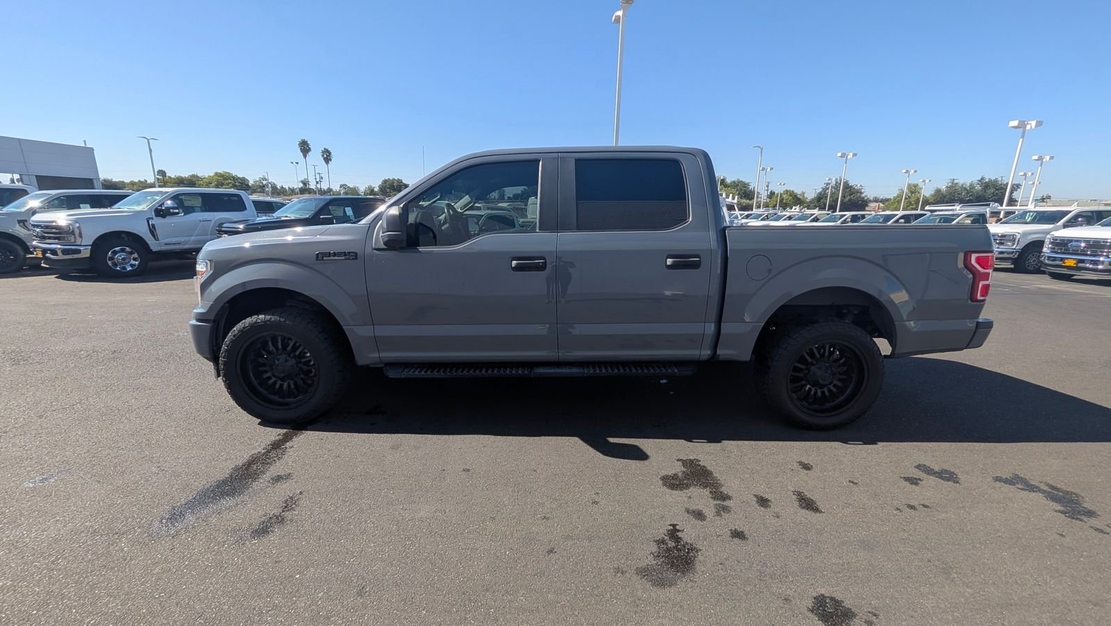 Used 2019 Black Ford XL image 8