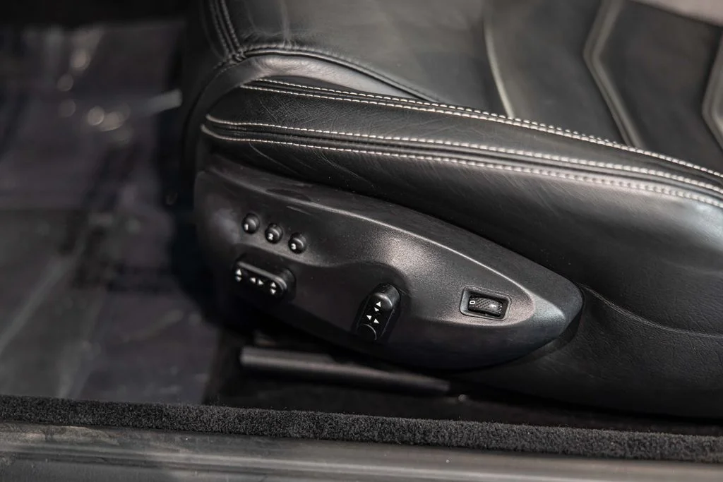 Used 2015 Black Maserati Sport image 21