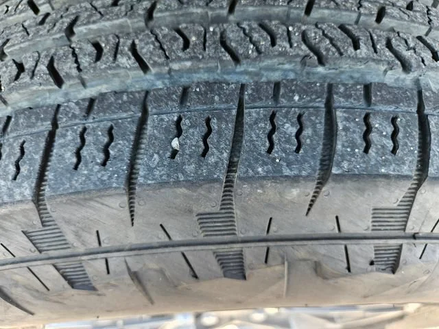 Used 2021 Silver Jeep Unlimited Sport image 28