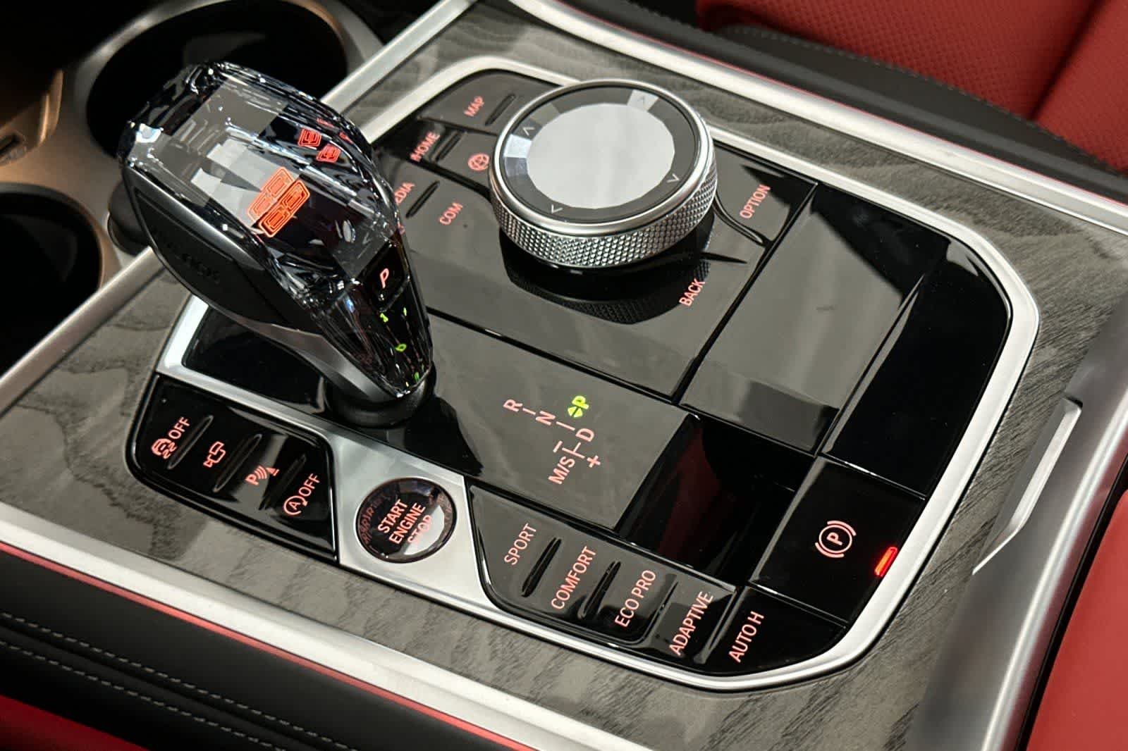 2026 BMW 8 Series 840i - Photo 21