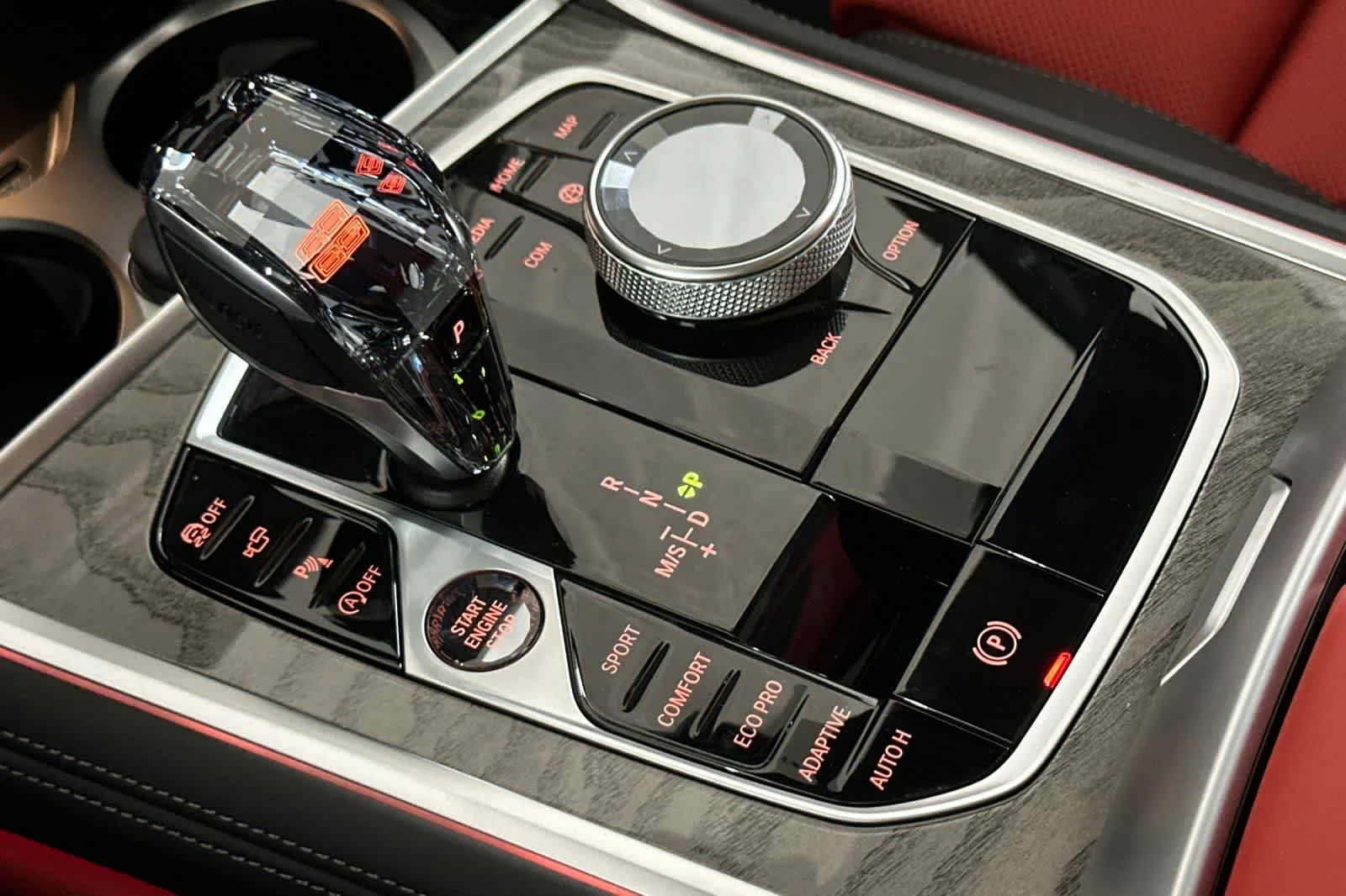2026 BMW 8 Series 840i - Photo 21