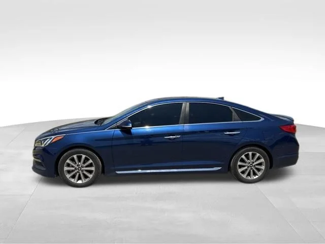 Used 2016 Blue Hyundai Limited image 6