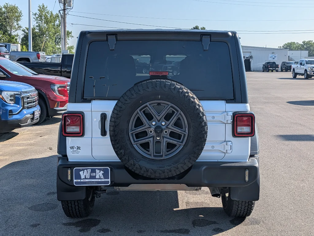 Used 2024 Bright White Clearcoat Jeep Sport RHD image 4