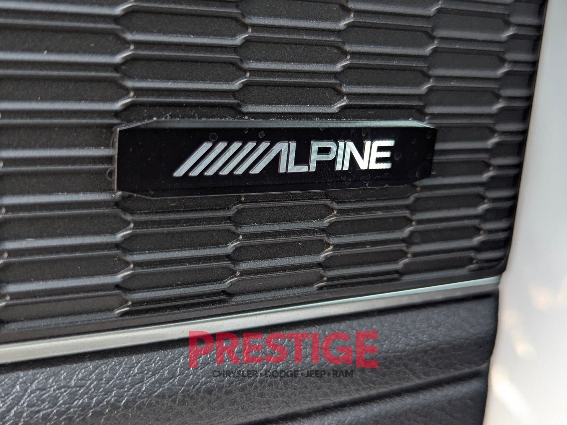 Used 2024 White Jeep Limited image 29