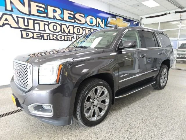 2017 GMC Yukon 4WD Denali's photo