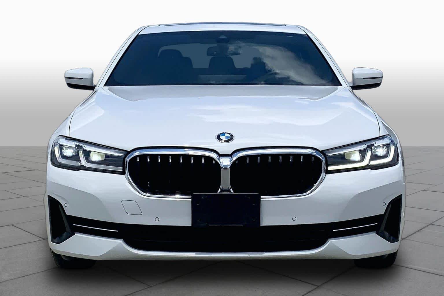 Used 2023 Alpine White BMW 530i image 3