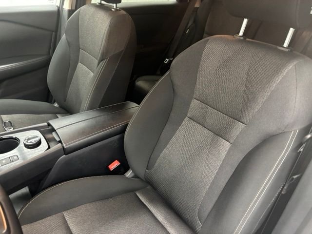 Used 2025 White Nissan SV image 17