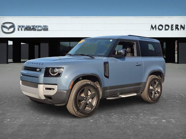2023 Land Rover Defender SE