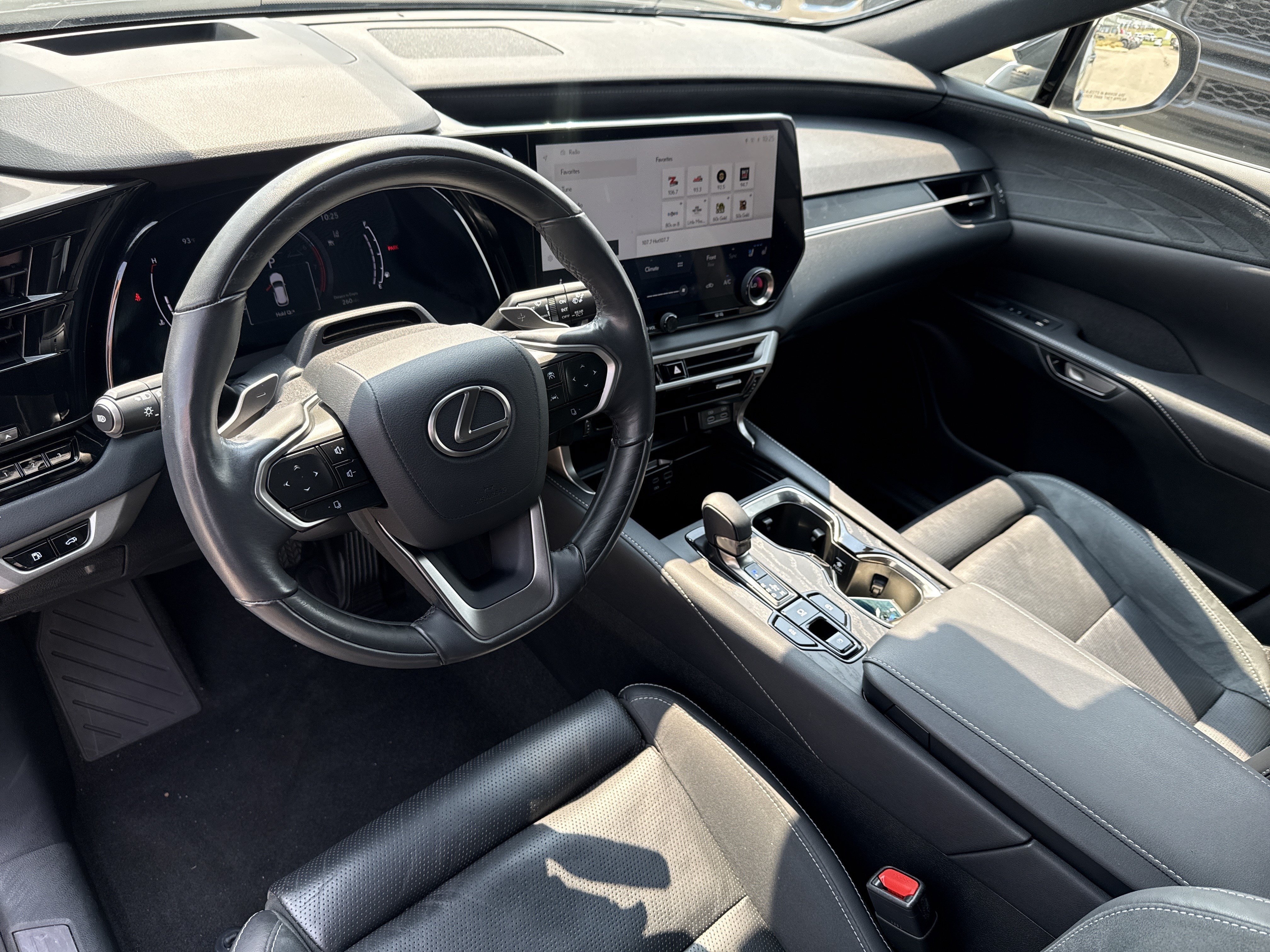 Used 2023 Black Lexus RX 350 Premium image 23