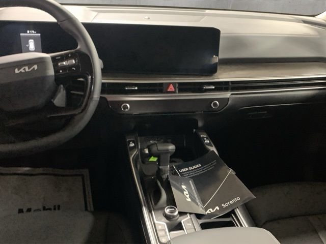 Used 2026 White Kia X-Line EX image 12