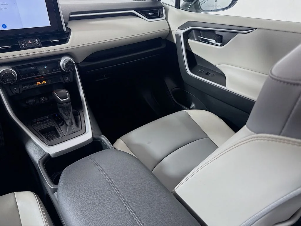 Used 2024 Magnetic Gray Metallic Toyota XLE Premium image 23