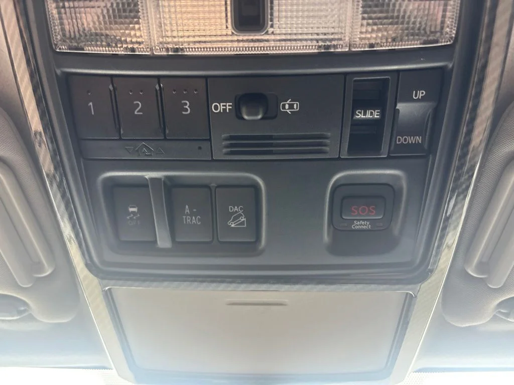 Used 2016 Silver Toyota Limited image 25